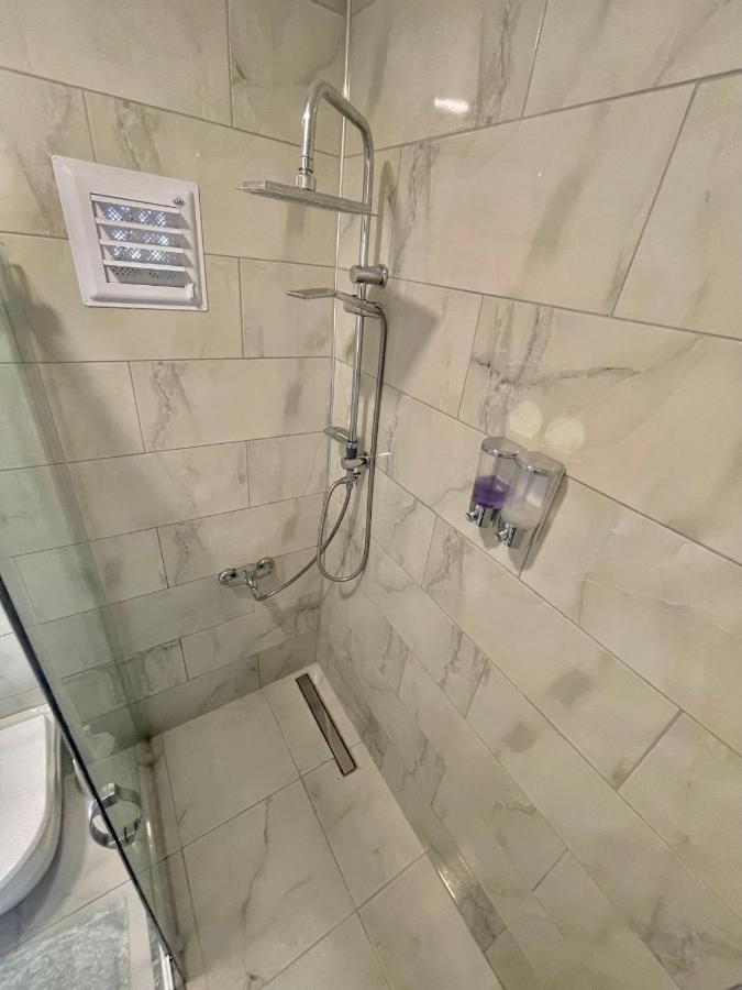 Airport Guest House 달라만 외부 사진